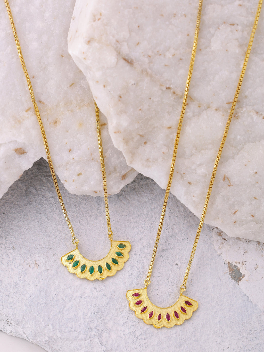 Classic Ruby/Emerald pendant
