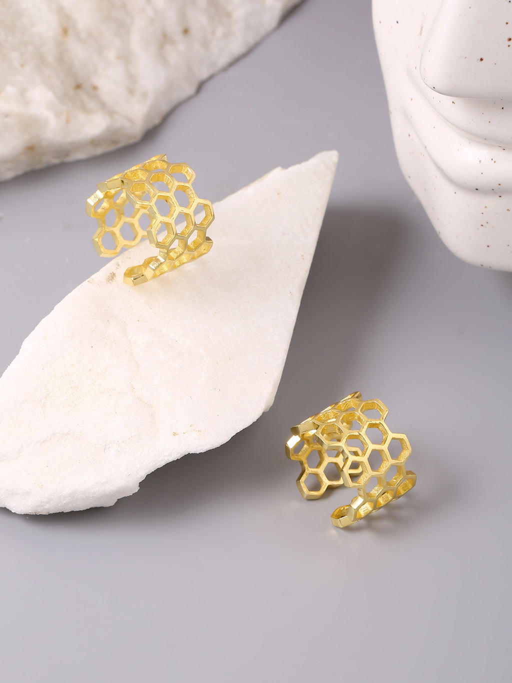 The Geometric Mesh Ring
