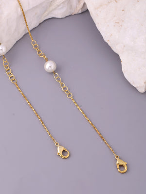 Exquisite pearl mask chain